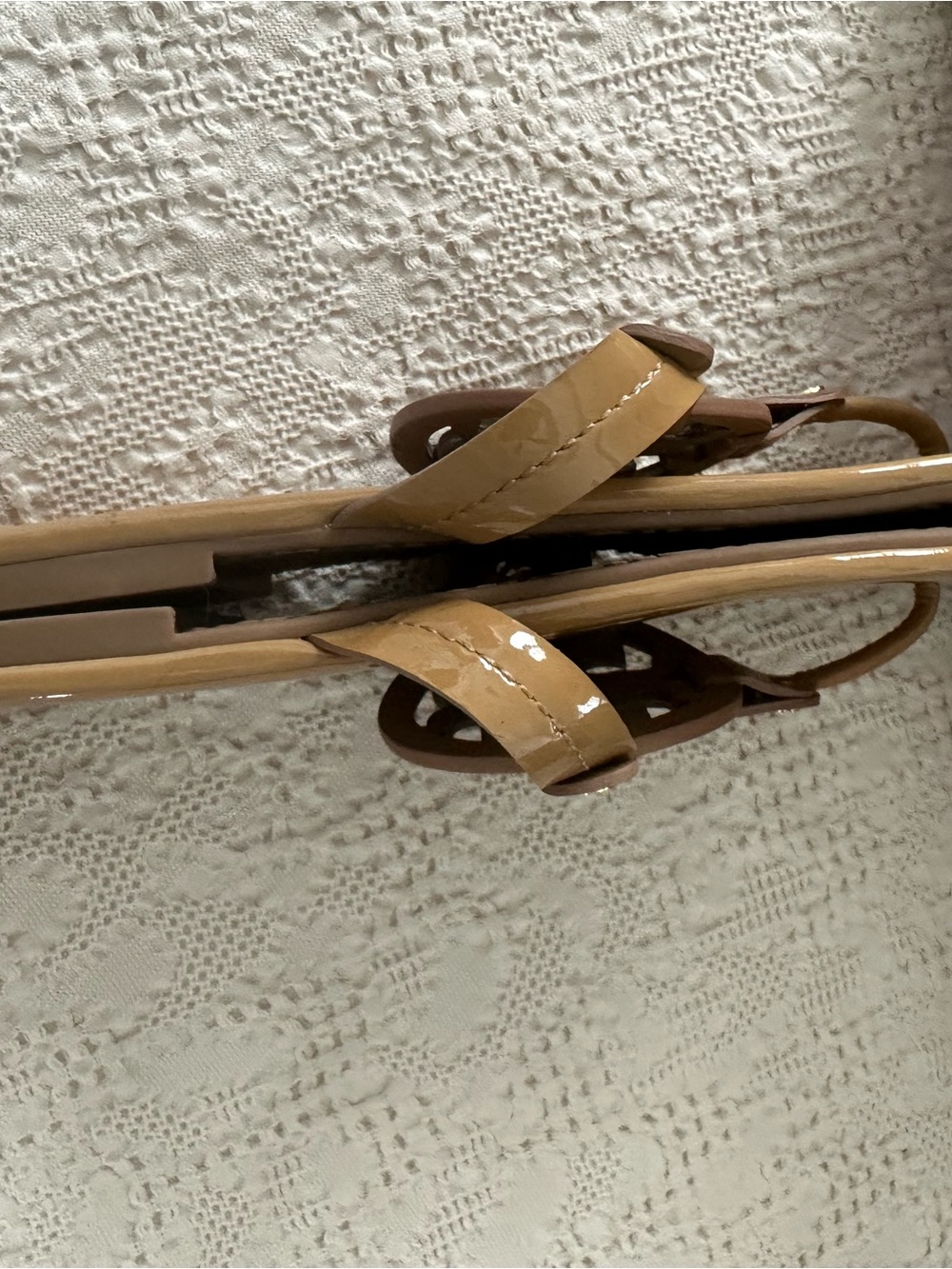 Tory Burch Patent Miller Logo Toe-Thong Sandals in Camel - Picture 10 of 14